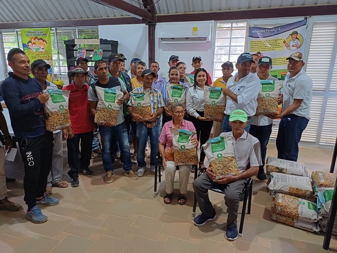 Le apuestan a apoyar a los pequeños productores