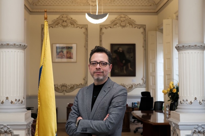 MinEducacion Adhoc es investigado por la Procuraduría