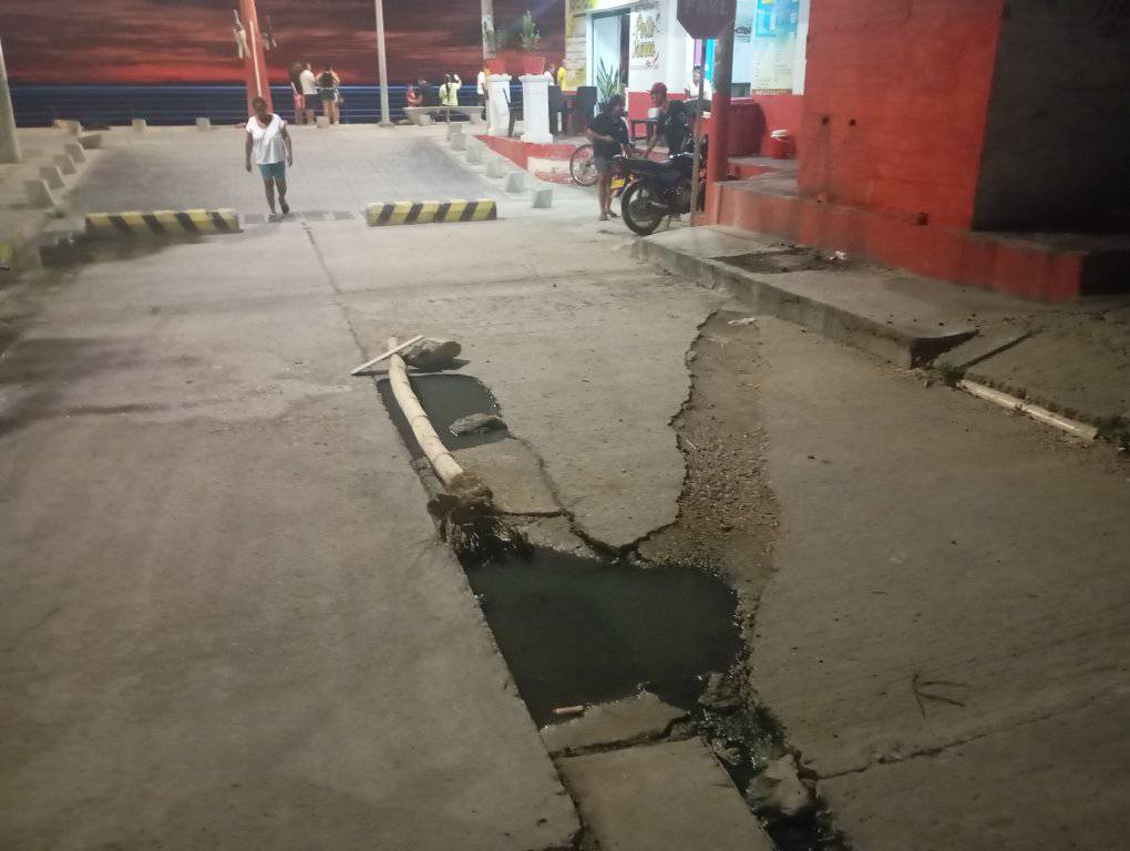 Sector del Malecón en Tolú es afectado por aguas servidas
