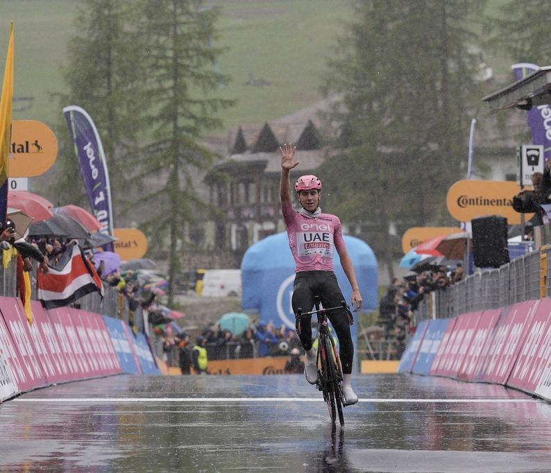 La 'corsa rosa' le pertenece