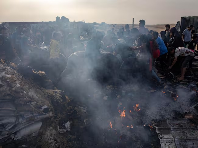 50 muertos dejó ataque israelí en Rafah 