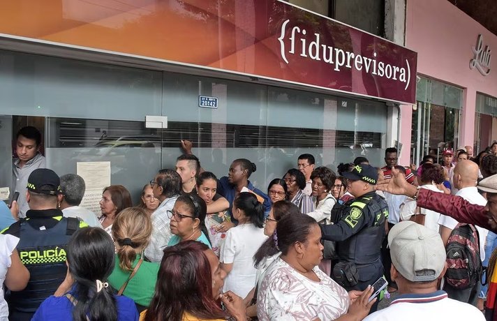 El declive del sistema de salud colombiano