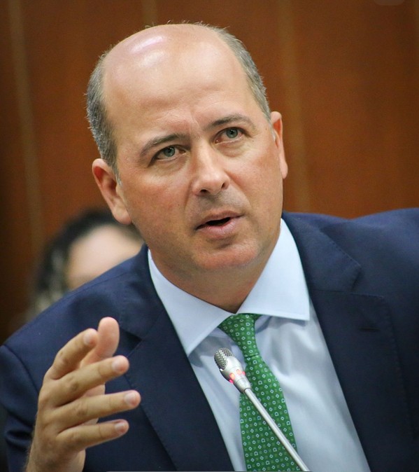 Senador Marcos Daniel Pineda lideró debate sobre la crisis entre productores de maíz y yuca del país