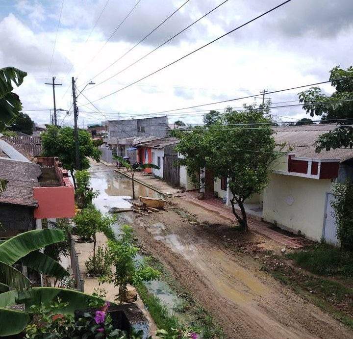 Alcalde, échese una 'pasadita' por el barrio El Roble
