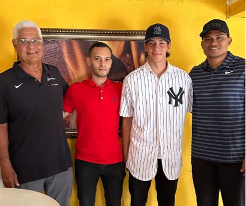 Yankees firmaron a un sincelejano