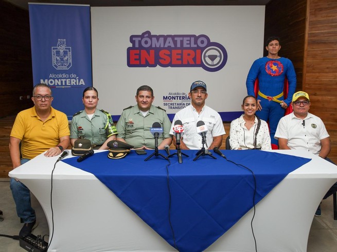 "Tómatelo en serio"