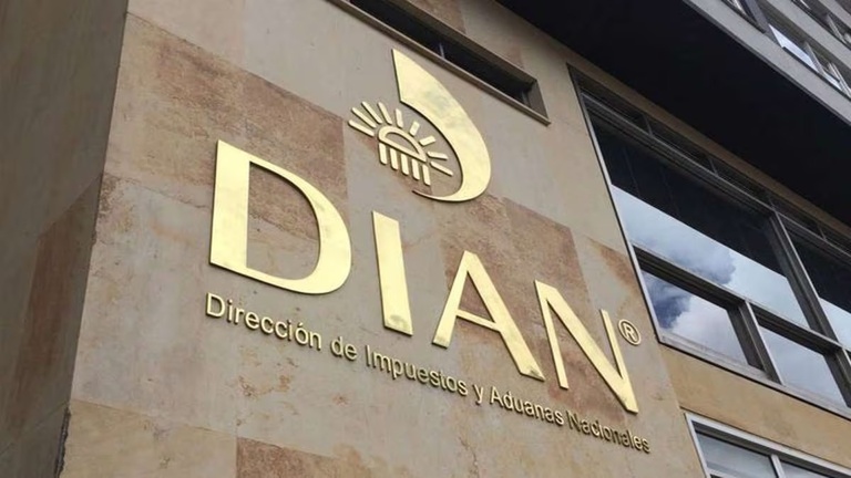 La Dian se automultó 