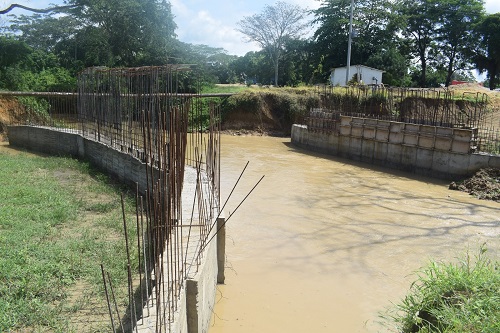 Problemas de orden público afectan obra vial