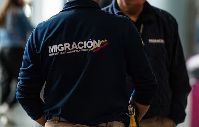Destituido e inhabilitado funcionario de Migración Colombia que causó lesiones a un usuario