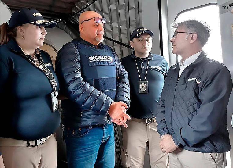 Salvatore Mancuso podría renunciar a Justicia y Paz o a la JEP por incumplimientos