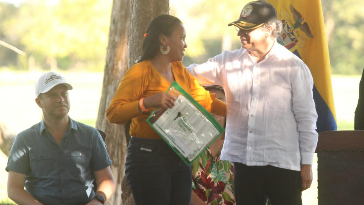 Las presuntas irregularidades en la compra de tierras que tocan a Sucre
