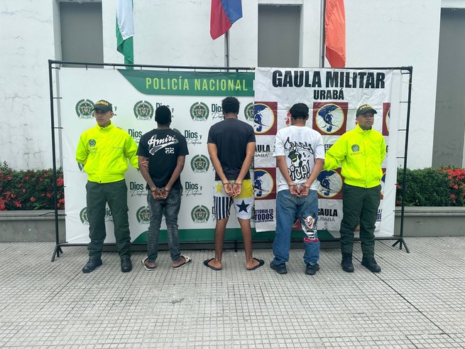 Atrapan a tres hombres pertenecientes a la banda delincuencial denominada 'Los Trinitis'