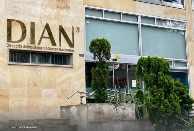 Abren indagación previa a funcionarios de la DIAN por presunto bajo recaudo tributario