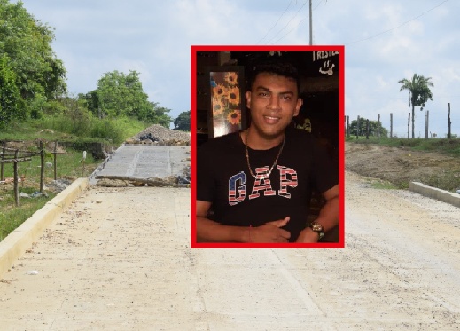 Se estrelló con una pila de arena