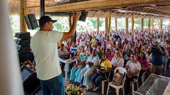 La alcaldía de Sincelejo conmemoró a docentes por su labor