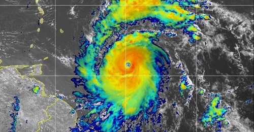 Alertan del huracán Beryl en el Golfo