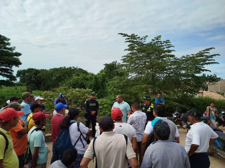 Habitantes de La Floresta, en Sahagún, protestan por el mal estado de la vía