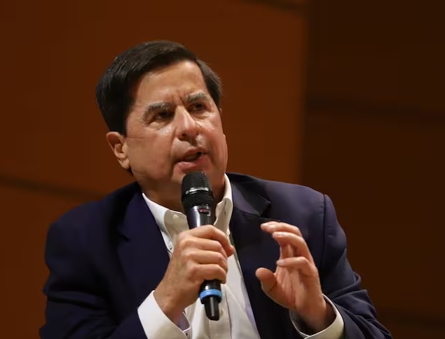 Del 'santismo' al 'petrismo': Juan Fernando Cristo es el nuevo ministro del Interior