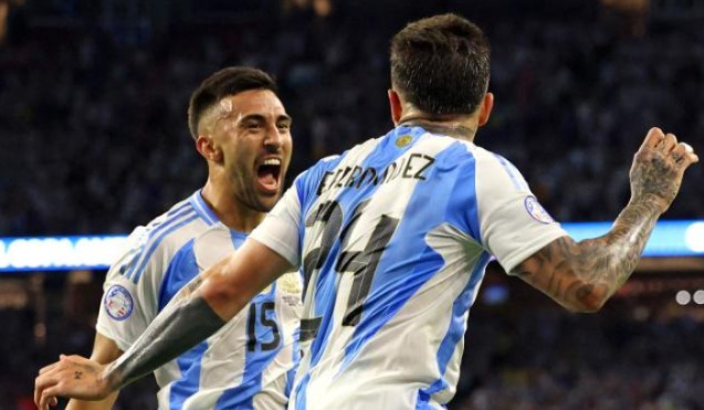 Argentina sufrió, pero pasó a semifinales
