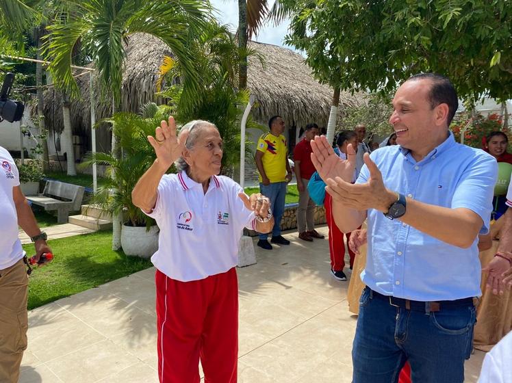 Alcalde de Chinú inauguró oficialmente el Programa del Adulto Mayor