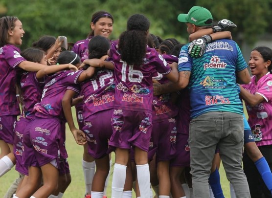 Dos equipos sucreños en semifinales del Baby Fútbol