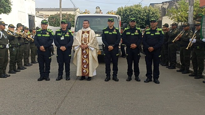Policía de Córdoba celebró el Día de la Virgen del Carmen con una misa y bendición a sus vehículos