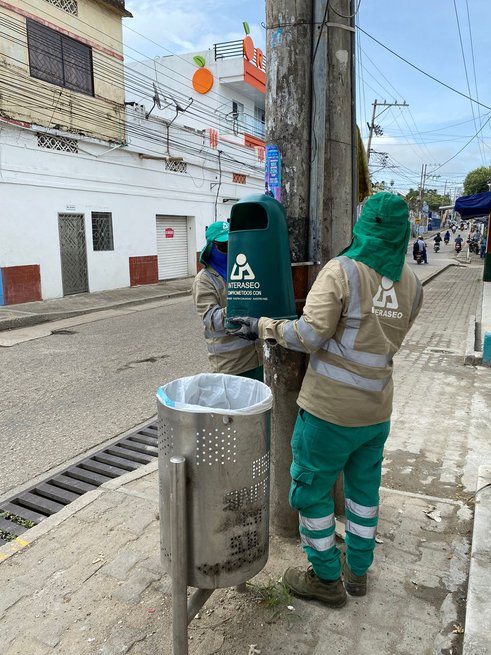 Continúan con la organización del aseo en el Centro