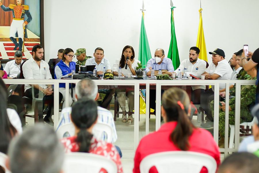 Por riesgo de docentes anuncian atención 'oportuna y urgente'