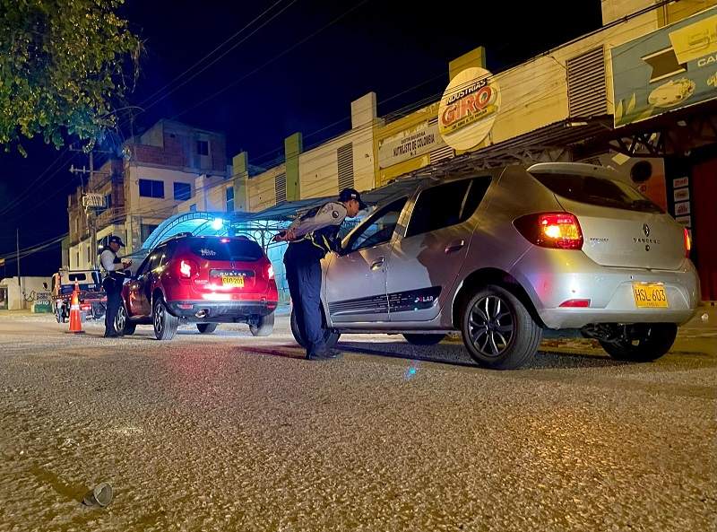 Alcaldía de la mano de los taxistas, intensifica control a la ilegalidad