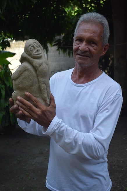 Las piedras se convierten en arte en las manos de Manuel Jiménez