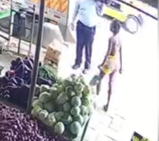 Lo atacó con un cuchillo