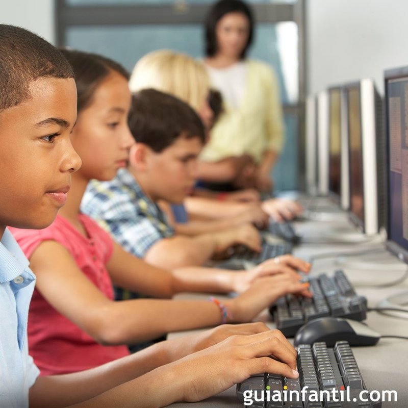 Más de 200 colegios en Córdoba con acceso a internet gratuito
