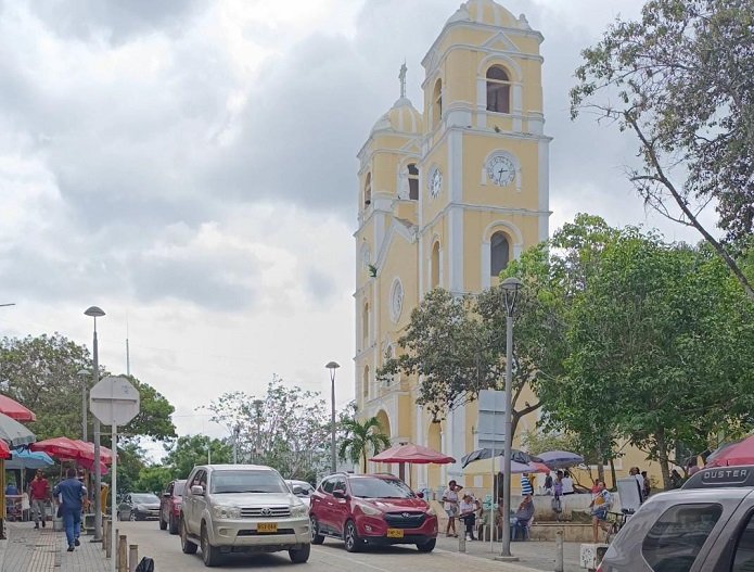 Iniciativa funciona, vendedores ambulantes despejaron el centro