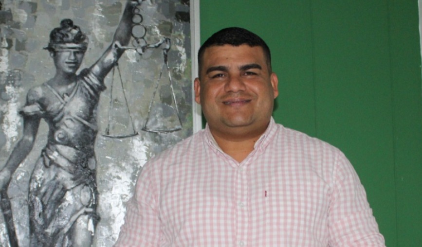 Roy Acosta, un ejemplo de superación