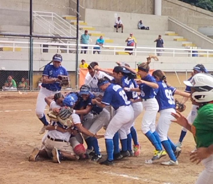 El equipo cordobes de softball femenino se coronó campeón del Torneo Nacional U18