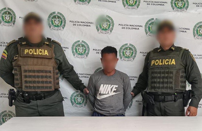 Le propinaba unas golpiza a su hijo de tres años