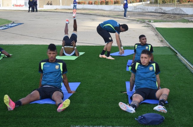 Águilas quiere ganar en su casa y Jaguares alejarse del descenso