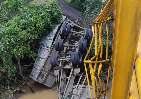 CVS monitorea la situación en el río San Pedro en Puerto Libertador