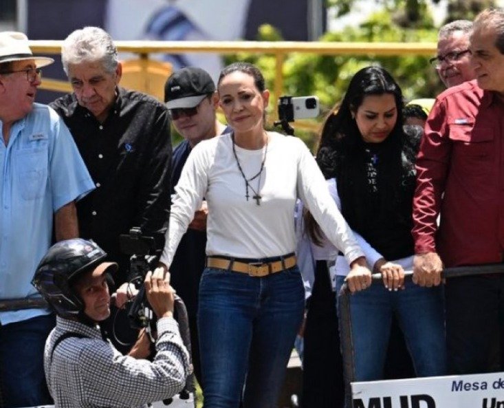Masiva movilización opositora en Venezuela exige transparencia electoral