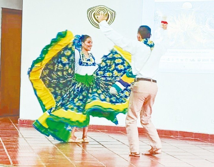 Danzas del mundo, en Sincelejo