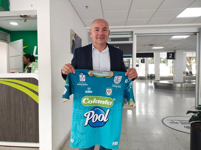 ¿Será 'El Panzer' el salvador de Jaguares?