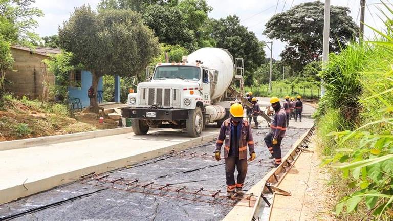 Avanzan el mejoramiento de la vía Pajonal - Libertad - San Antonio, en San Onofre