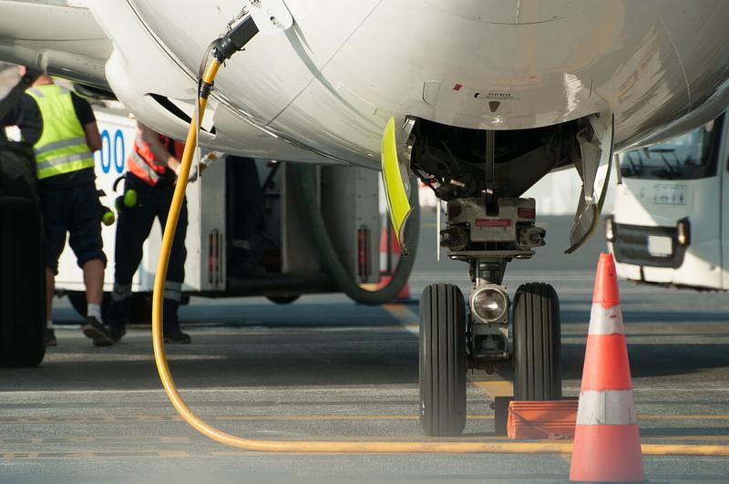 "Desabastecimiento es por falta de regulación y planeación", Senador Name por crisis aérea