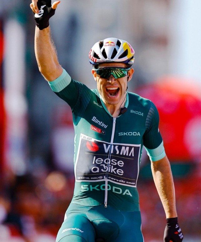 Triplete de Van Aert en la Vuelta