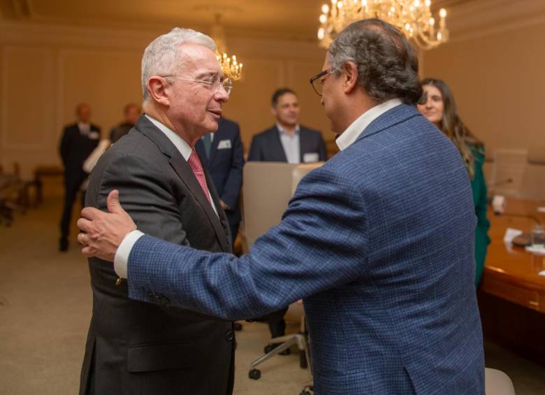 Esta es la invitación que el expresidente Uribe le hace al Presidente Petro