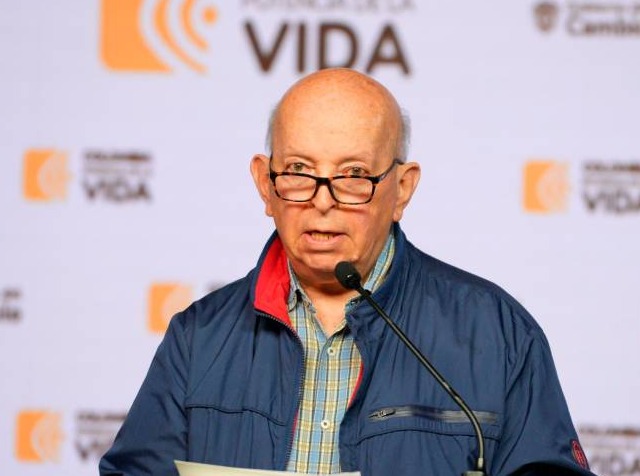 El Clan del Golfo quiere apoderarse de Quibdó: Otty Patiño