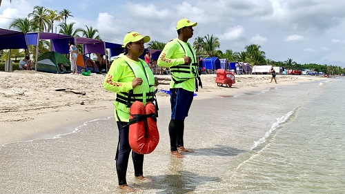 Garantizan el servicio de salvavidas en Coveñas