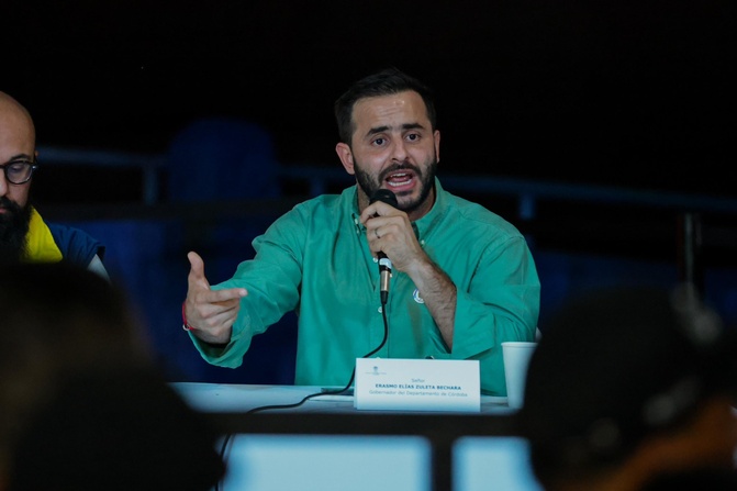 La 'Gober' del lado de los damnificados