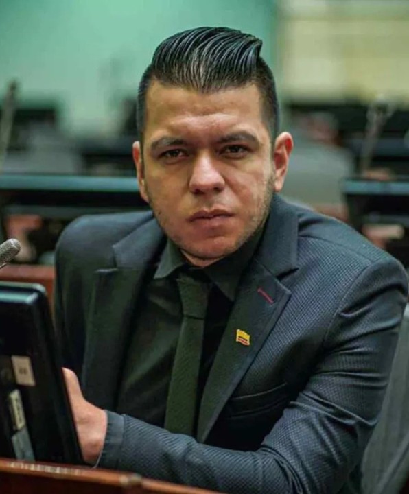 La Corte rechazó la demanda de Jota Pe Hernández contra la ley de la Reforma Pensional