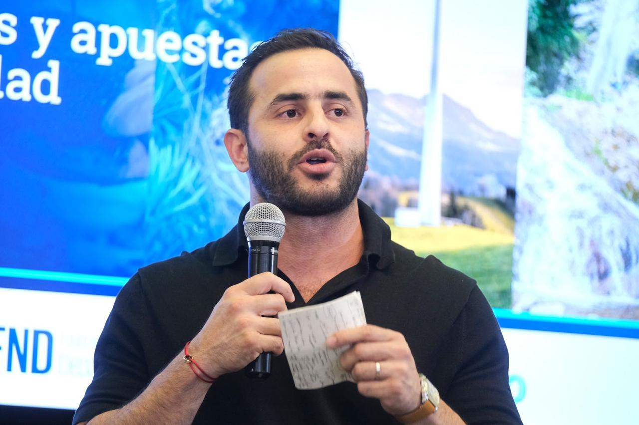 Gobernador lanza SOS para salvar la Ciénaga